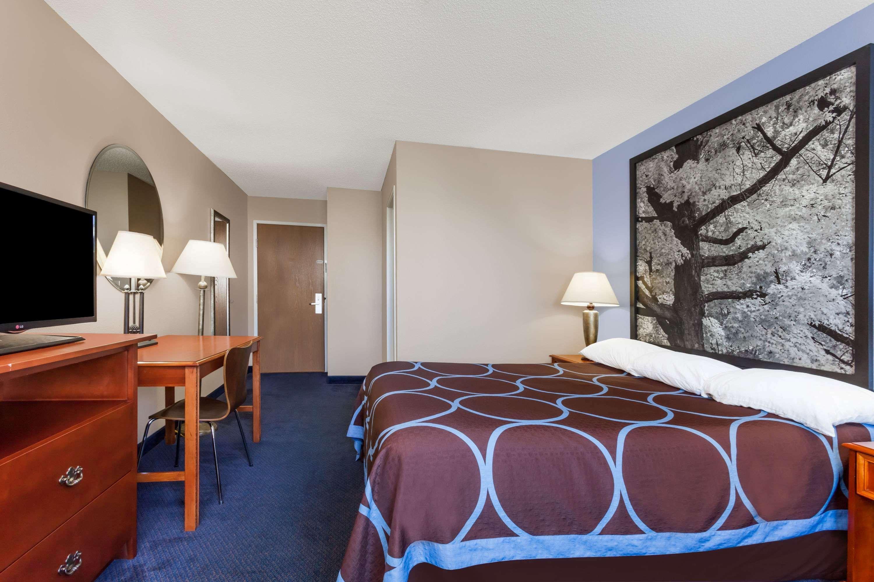 Super 8 By Wyndham Adrian Hotel Luaran gambar