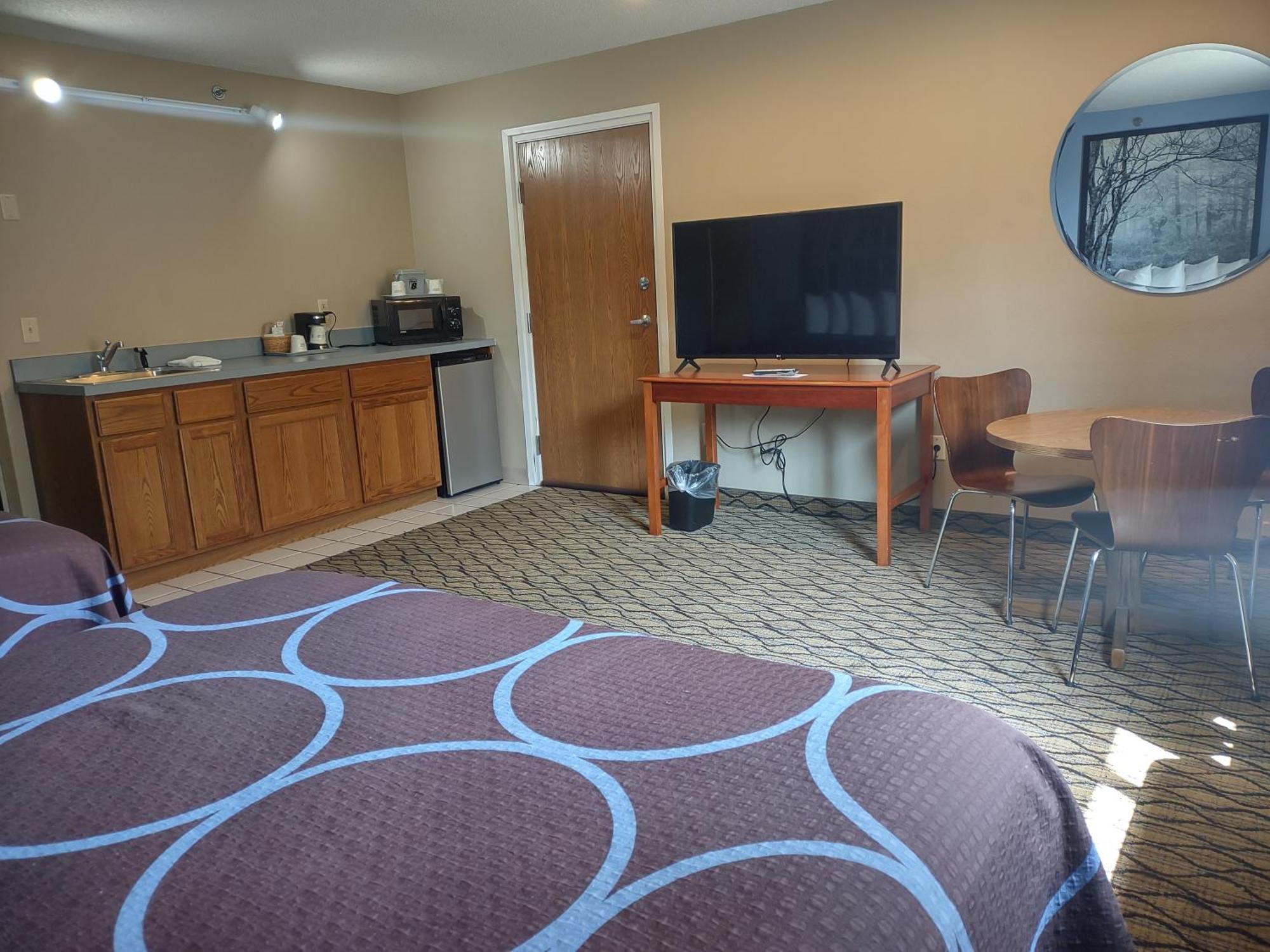 Super 8 By Wyndham Adrian Hotel Luaran gambar
